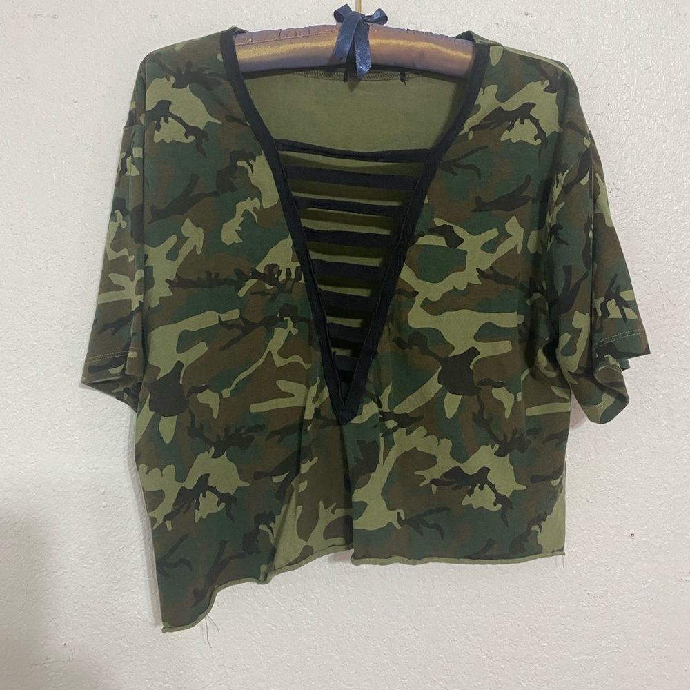 Camo crop top